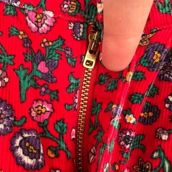 Oshkosh B’gosh Kids 90s Era Red Paisley Floral Corduroy Pleated Front Balloon Ta - Picture 6 of 11
